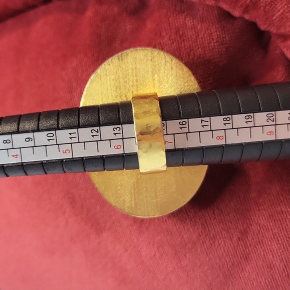 Large oval Ring - Picture 3 of 12